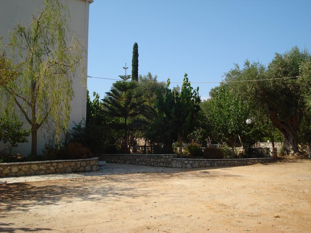 Santa Maria Rooms Agios Nikitas Exterior photo