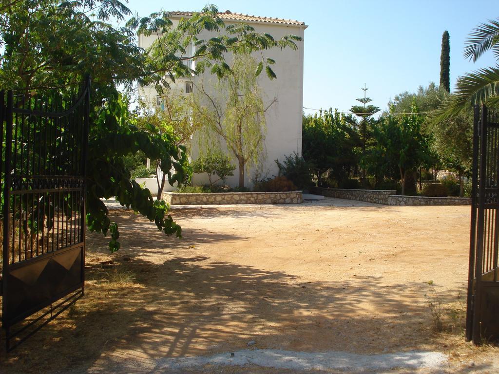 Santa Maria Rooms Agios Nikitas Exterior photo